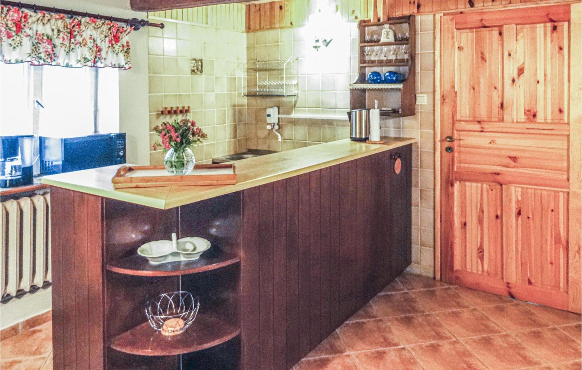 Awesome Home In Pleszew With Wifi Zawidowice Экстерьер фото