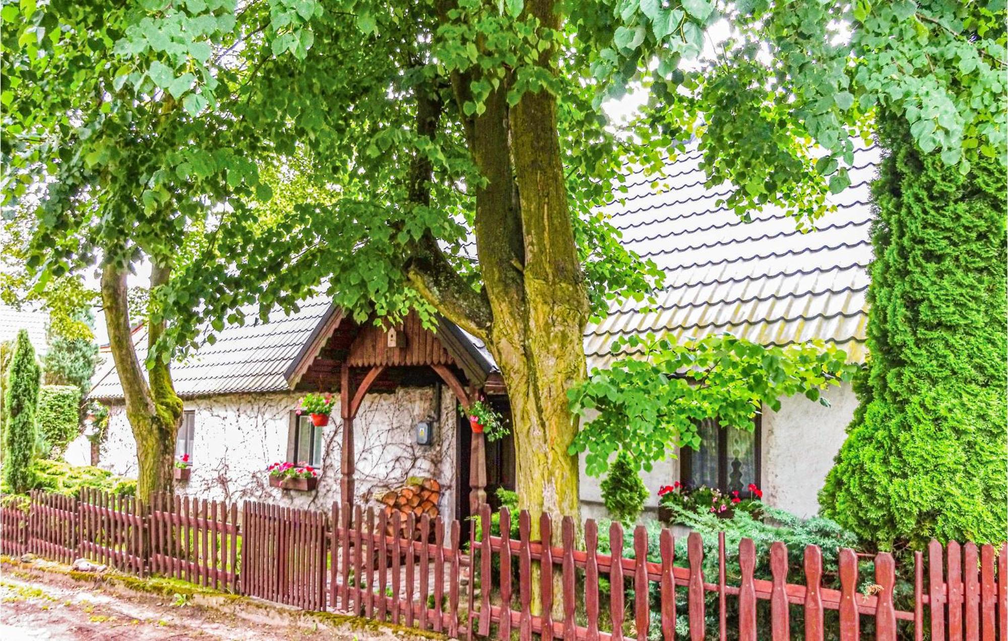 Awesome Home In Pleszew With Wifi Zawidowice Экстерьер фото